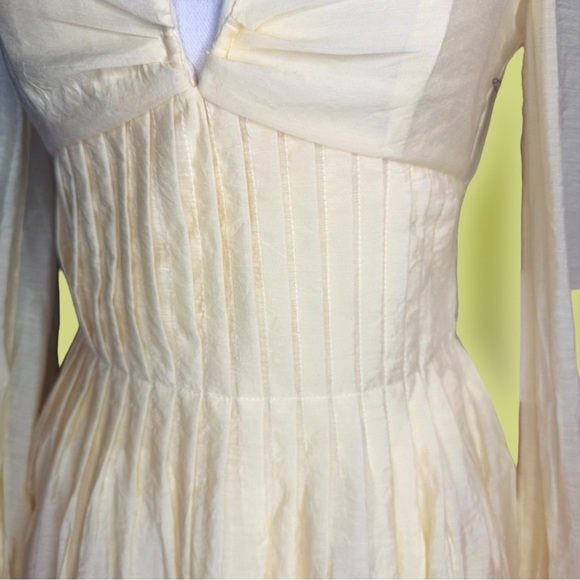 NWT ASTR The Label ‘Carina Open Back Mini Dress’ in “Butter” Yellow Size XS - Picture 10 of 16